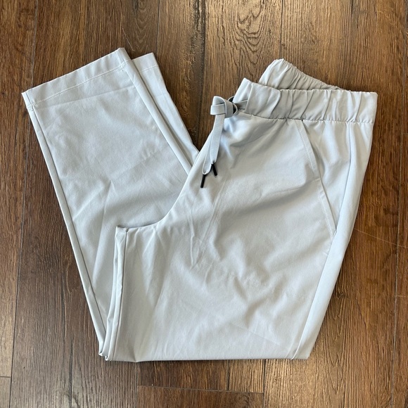 Under Armour woven tapered ankle pant SZ LG - Picture 1 of 6